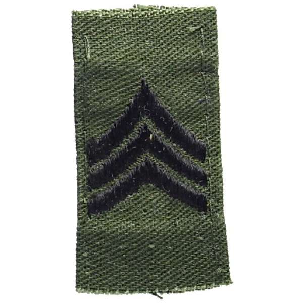 NÁŠIVKA US HODNOST 4R 25x45mm SERGEANT OLIV-ČERNÁ