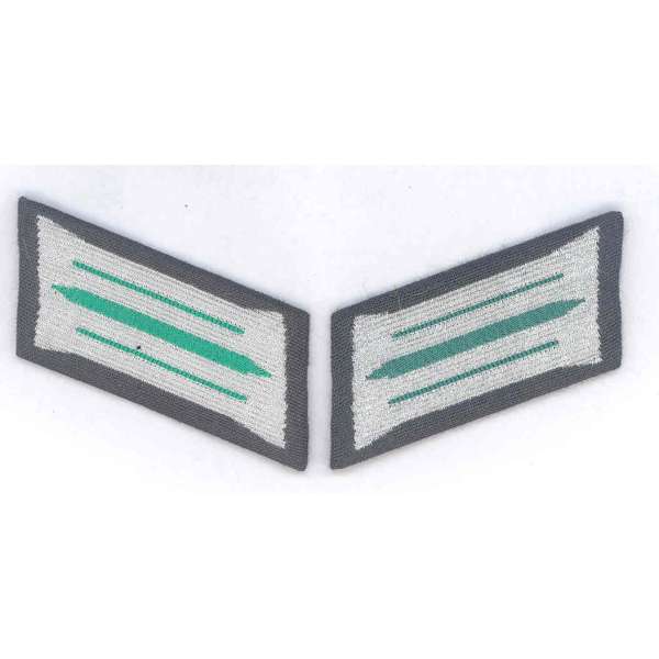 NÁŠIVKA NVA POHRANIČNÍ VOJSKO výložky 70x30mm 30 ŘADOVÝ VOJÁK