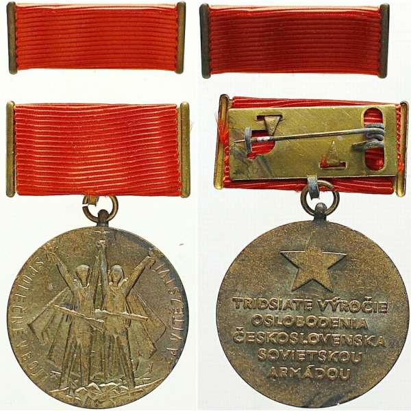 VYZNAMENÁNÍ ČSSR SLOVENSKO 30.VÝROČÍ OSVOBOZENÍ 1945-1975 3cm