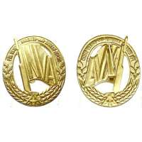 ODZNAK DDR 36x44mm FUR UNSERE ARBEIT UND BAUERN MACHT ZLATÝ