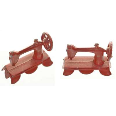 HRAČKA ŠICÍ STROJ 3,5x1,5cm KOVOVÁ