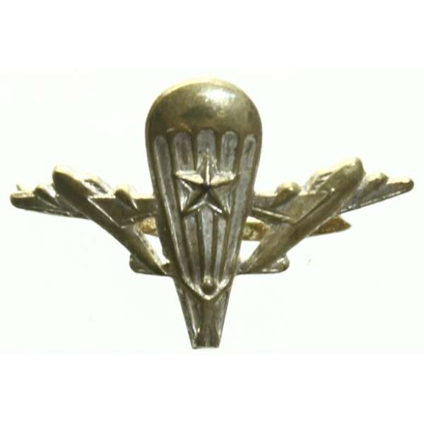 ODZNAK ČSLA ROZLIŠOVACÍ  VÝSADKÁŘ 25x20mm STŘÍBRNÝ