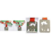MEDAILE ČEPS CHRISMAS RUN 2018 70x70mm 78gr SE STUHOU ČERVENO-ZELENOU