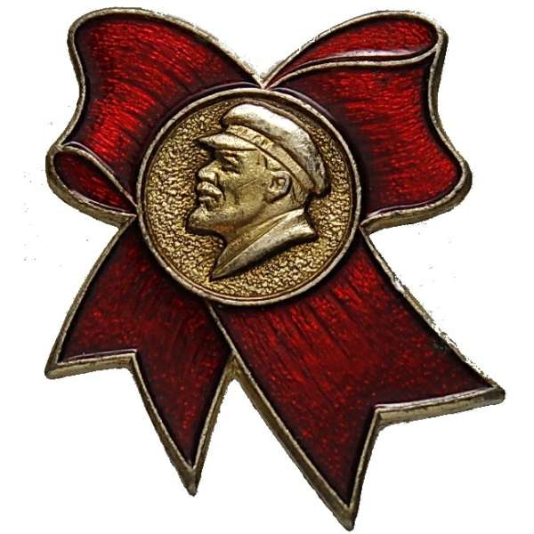 ODZNAK SSSR LENIN MAŠLE 27x34mm PORTRÉT S ČEPICÍ ČERVENO- ZLATÝ