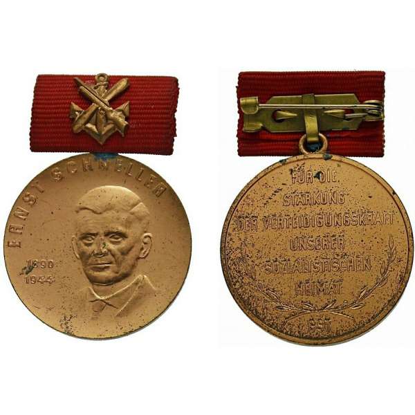 VYZNAMENÁNÍ DDR GST 32x46mm Medaille ERNST SCHNELLER 1890-1944 BRONZ