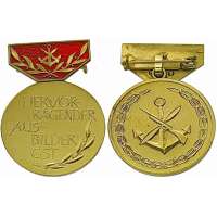 VYZNAMENÁNÍ DDR NVA 32x44mm GST Medaille Hervorragender Ausbilder ZLATÁ